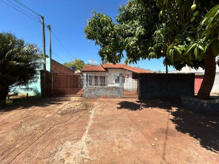 Casa com 4 quartos no Canaã III em Dourados/MS — foto 1