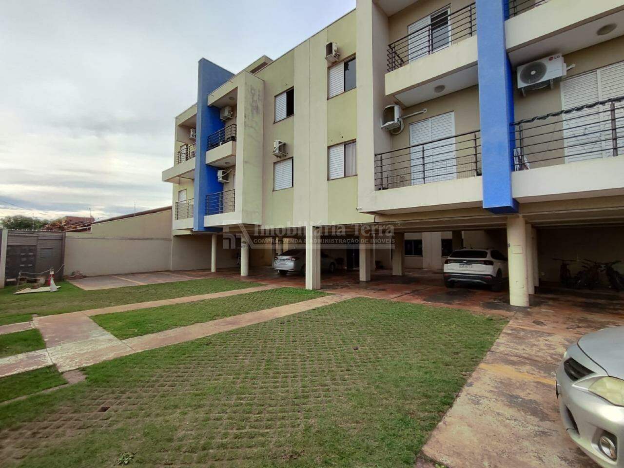 Apartamento com 2 quartos no Jardim Universitário em Dourados/MS — foto 2
