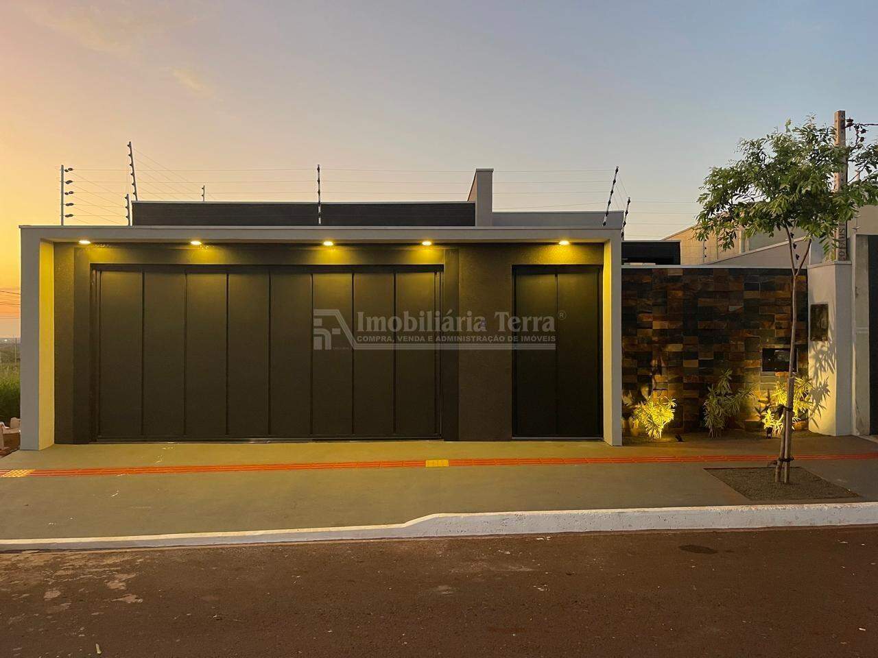 Casa com 3 quartos no Cidade Jardim I em Dourados/MS — foto 1