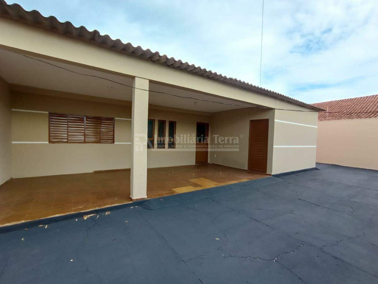 Casa com 3 quartos no Vila Ubiratan em Dourados/MS — foto 9