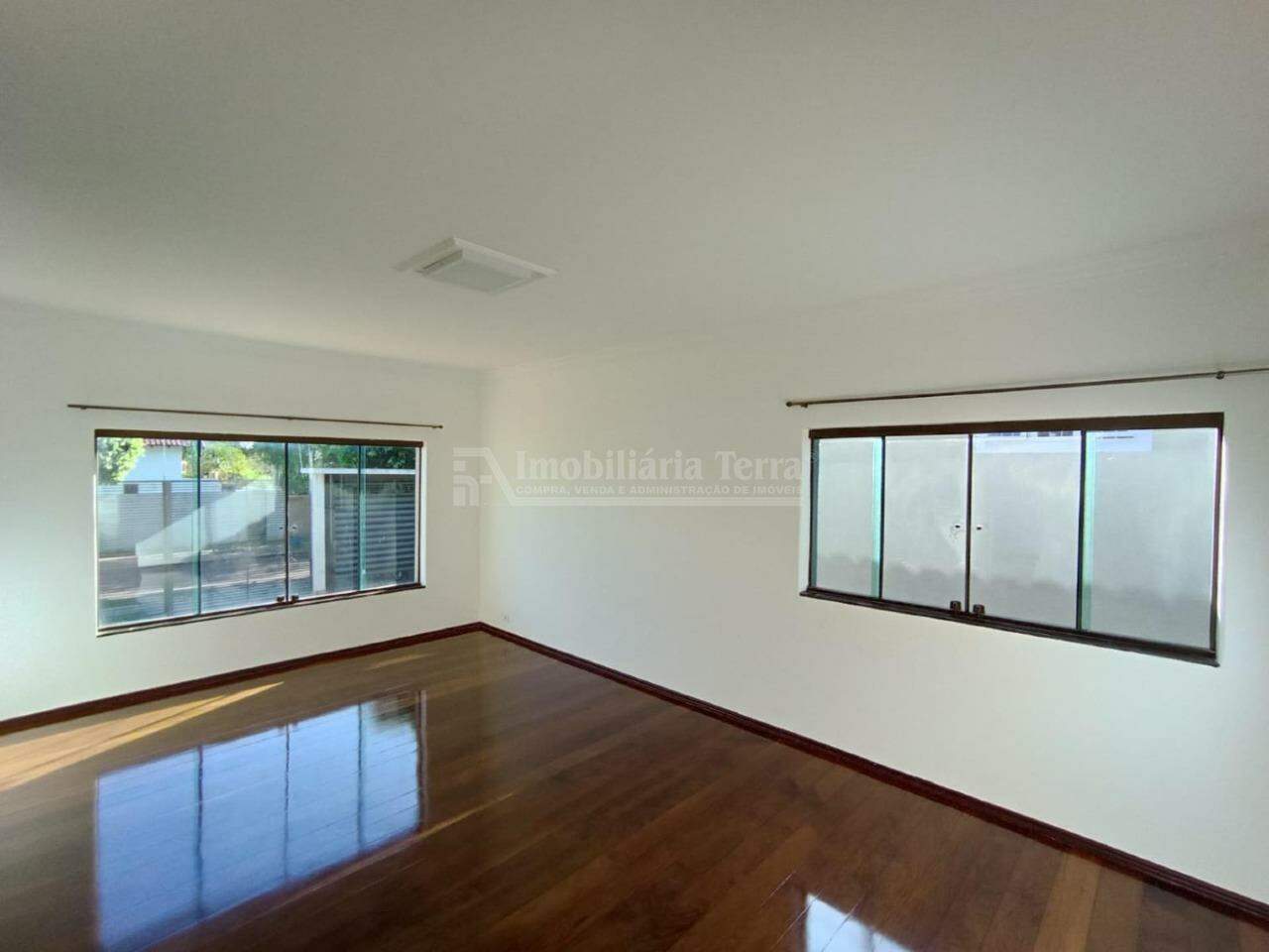 Casa com 4 quartos no Portal de Dourados em Dourados/MS — foto 14