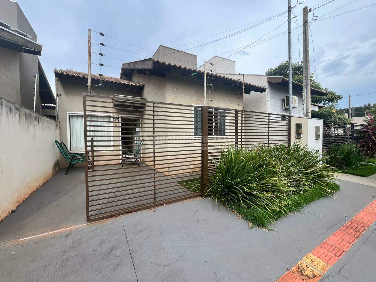 Casa com 2 quartos no Jardim Cristhais II em Dourados/MS — foto 1