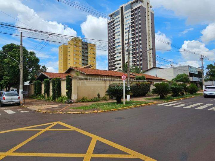 Casa com 4 quartos no Vila Tonani I em Dourados/MS — foto 2