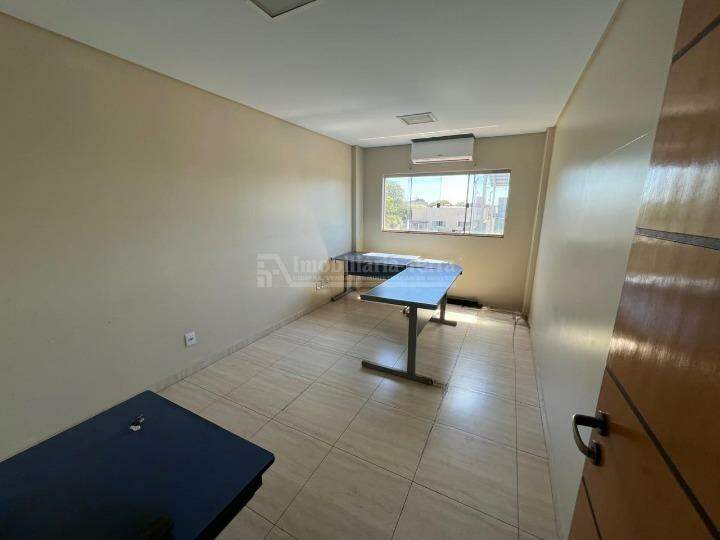 Prédio no Jardim Rasslem em Dourados/MS — foto 8