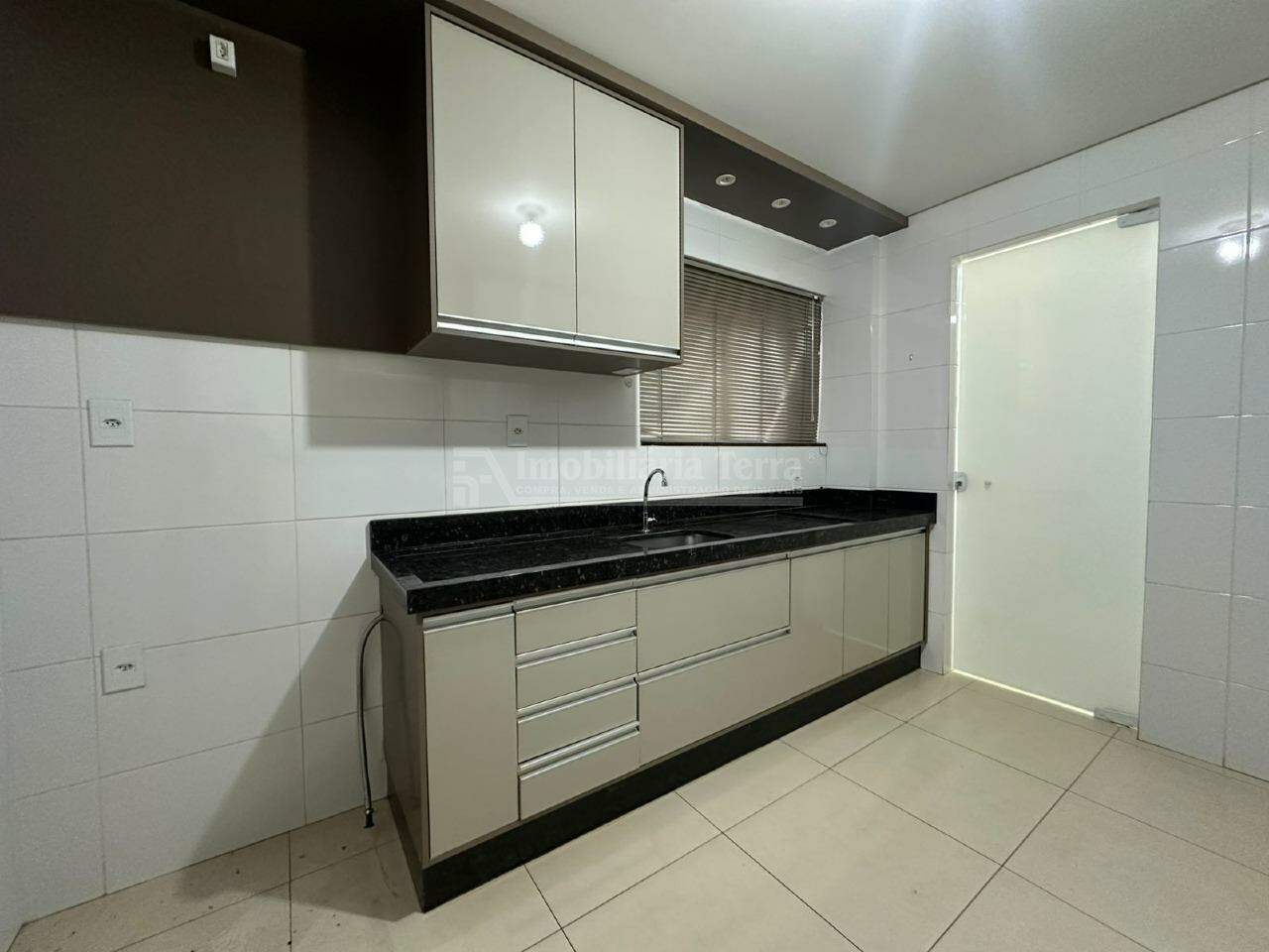 Apartamento com 3 quartos no Parque Alvorada em Dourados/MS — foto 2