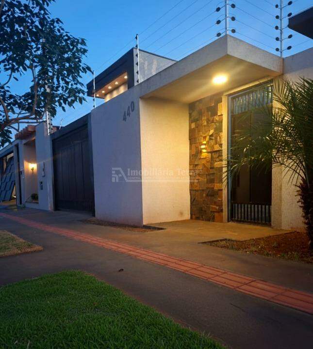 Casa com 3 quartos no Jardim Ibirapuera em Dourados/MS — foto 2