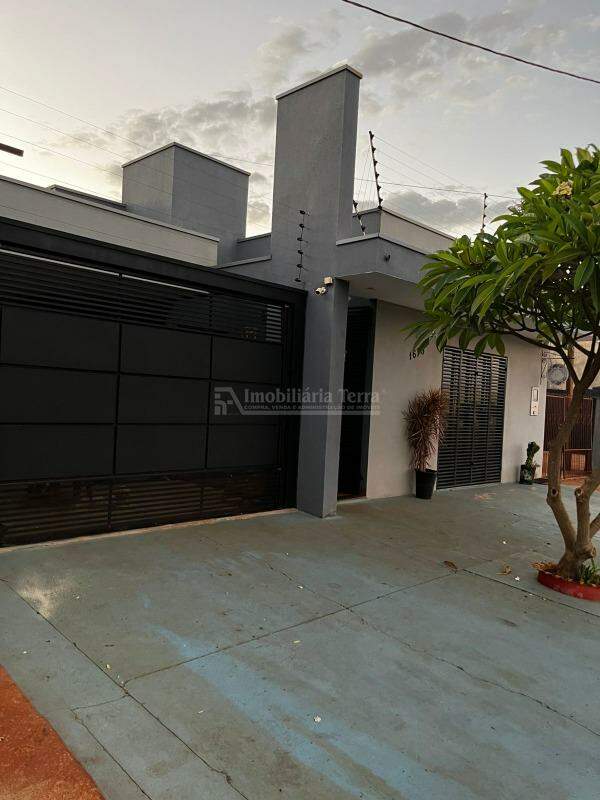 Casa com 3 quartos no Canaã I em Dourados/MS — foto 1