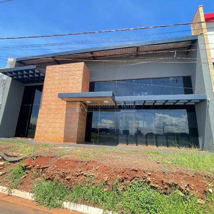 Barracão no Conjunto Habitacional Izidro Pedroso em Dourados/MS — foto 1