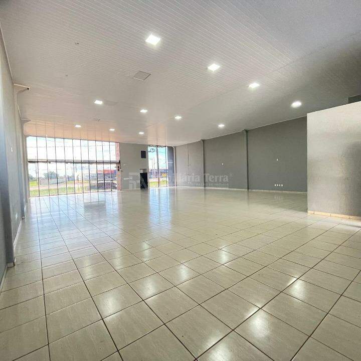 Barracão no Conjunto Habitacional Izidro Pedroso em Dourados/MS — foto 4