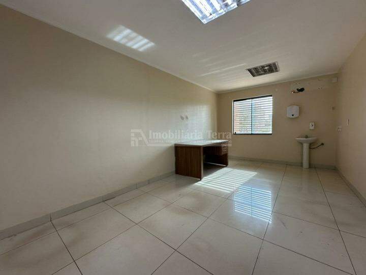 Prédio no Jardim Central em Dourados/MS — foto 11
