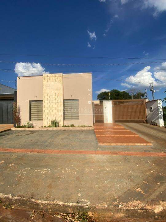 Casa com 3 quartos no Jardim Climax em Dourados/MS — foto 1
