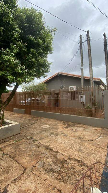 Casa com 3 quartos no Jardim Florida II em Dourados/MS — foto 2