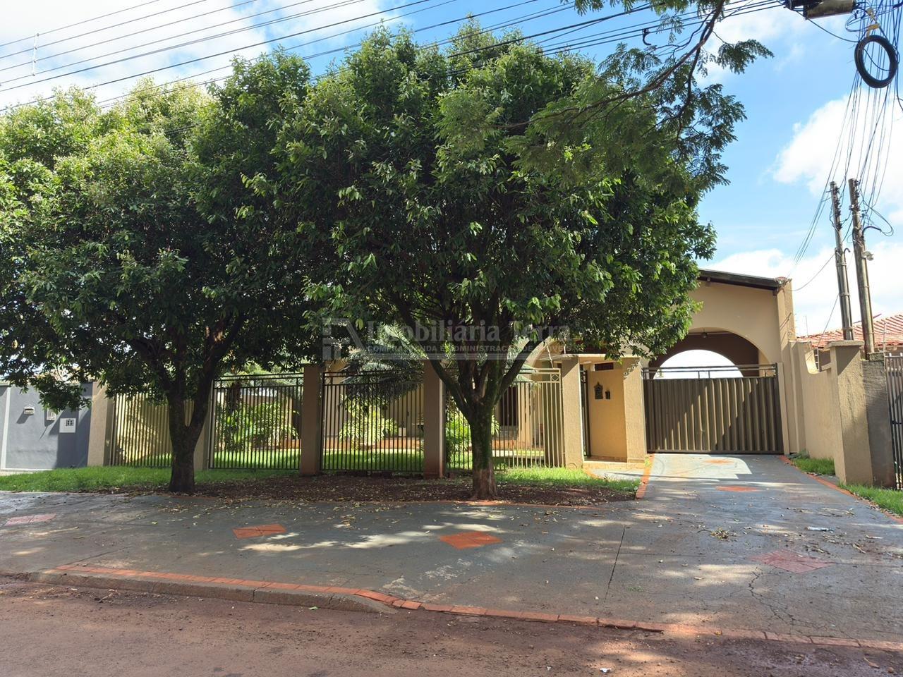 Casa com 3 quartos no BNH II Plano em Dourados/MS — foto 1