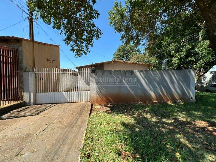 Casa com 4 quartos no Bnh IV Plano em Dourados/MS — foto 1