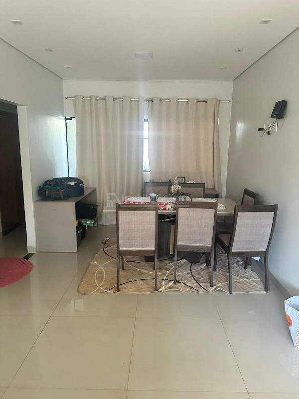 Casa com 3 quartos no Alto da Boa Vista em Dourados/MS — foto 4
