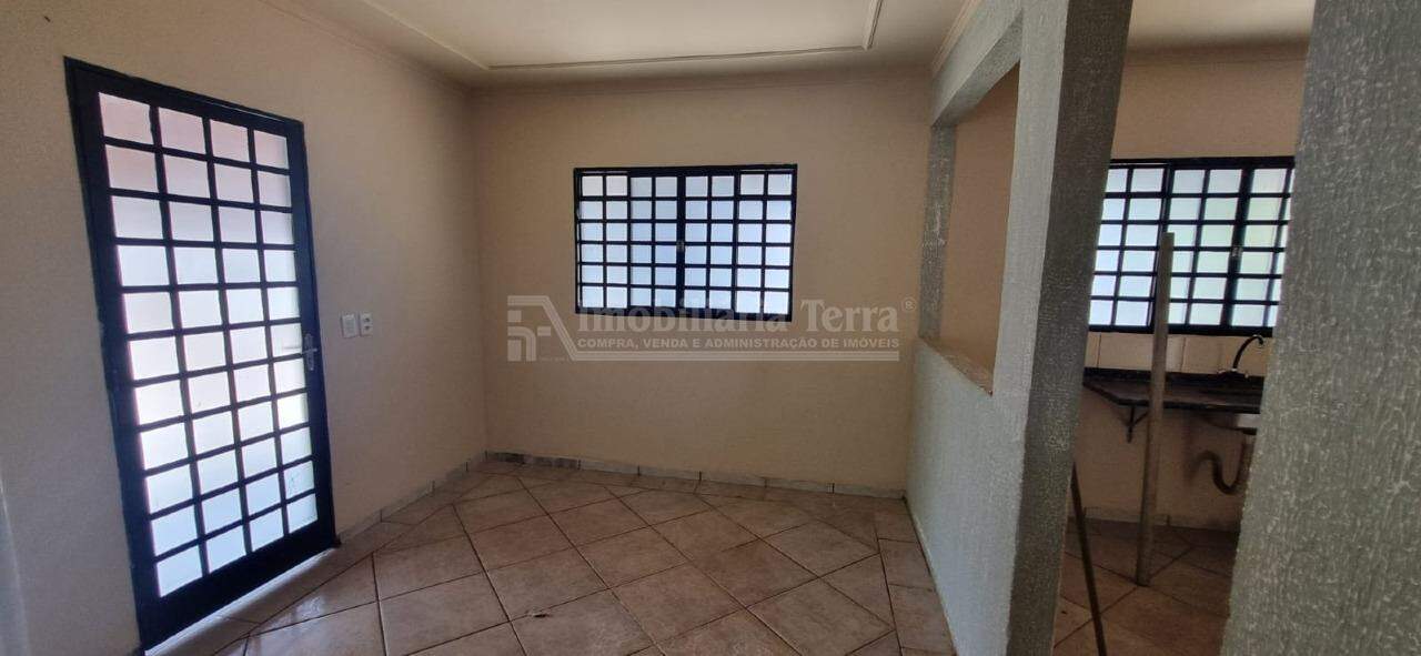Casa com 2 quartos no Jardim Murakami em Dourados/MS — foto 4