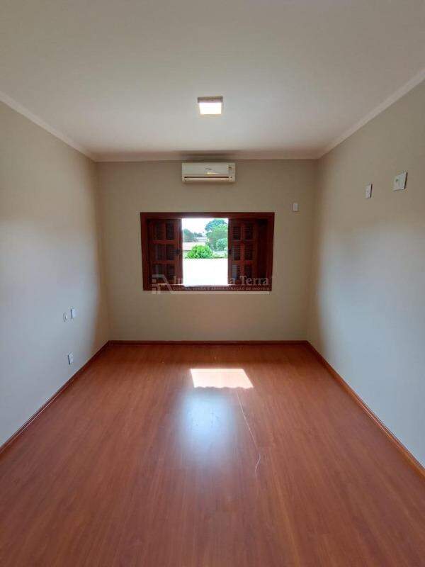 Casa com 3 suítes no Jardim Girassol em Dourados/MS — foto 13