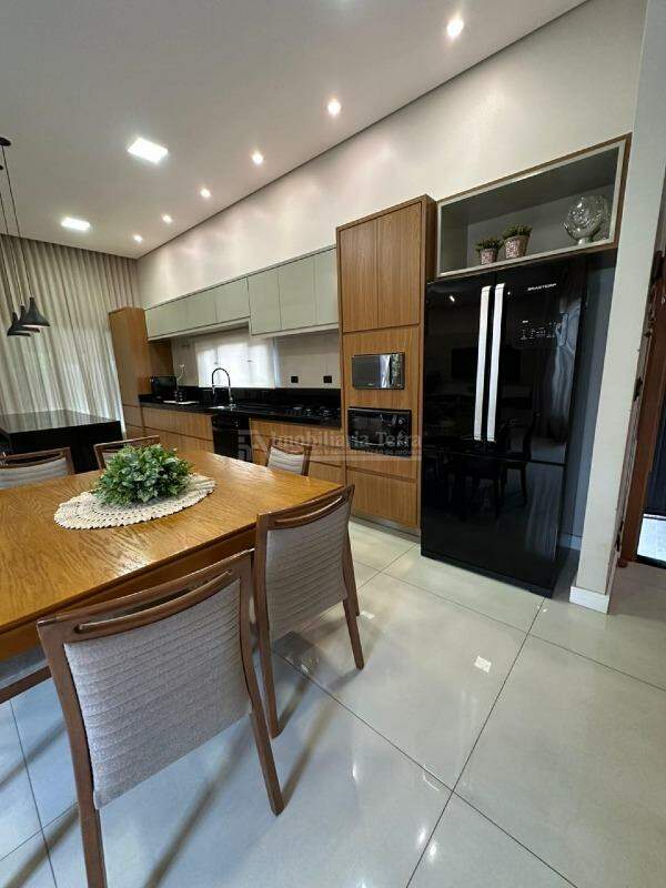 Casa com 3 quartos no Vila Aurora em Dourados/MS — foto 3