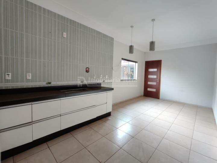 Casa com 3 quartos no Jardim Central em Dourados/MS — foto 3