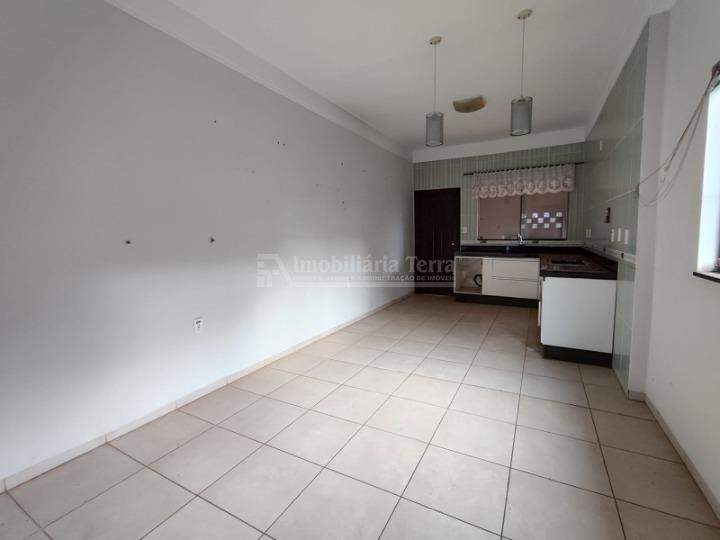 Casa com 3 quartos no Jardim Central em Dourados/MS — foto 4