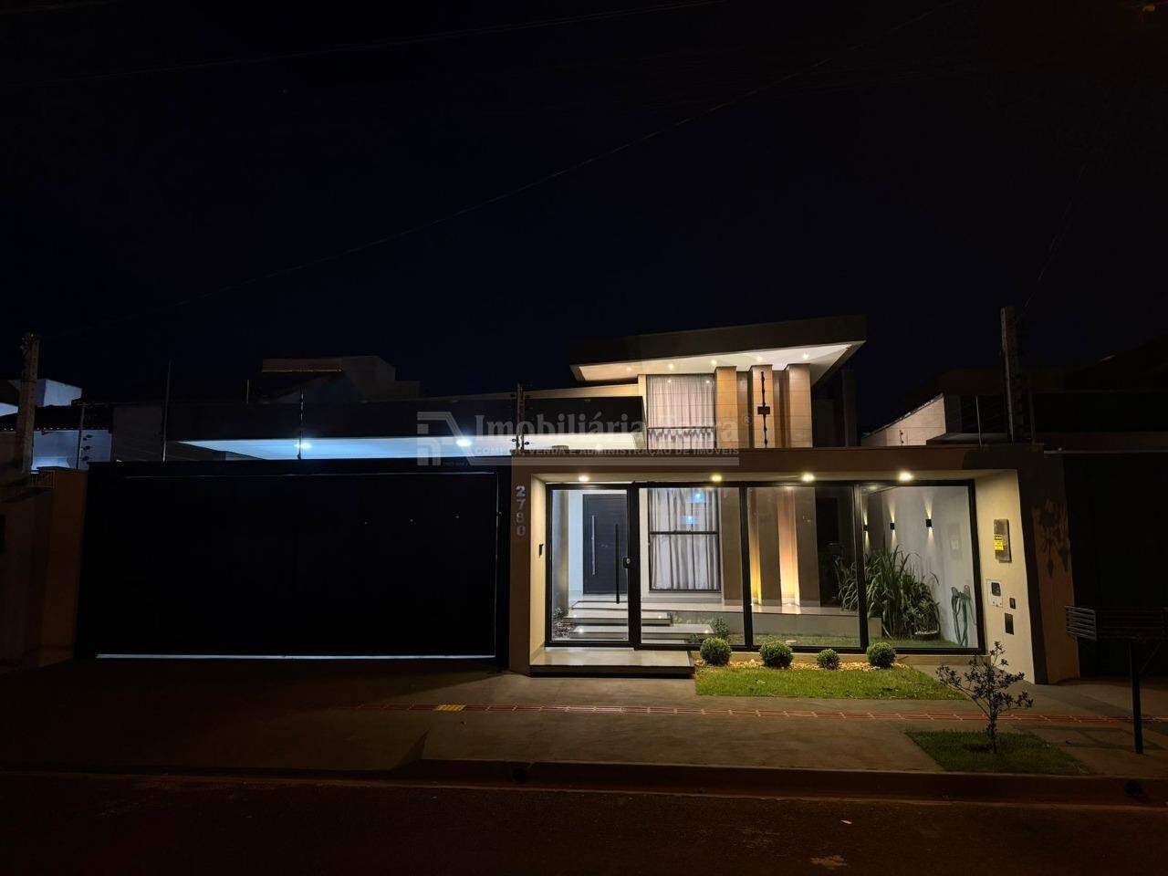 Casa com 3 quartos no Jardim Cristhais em Dourados/MS — foto 1