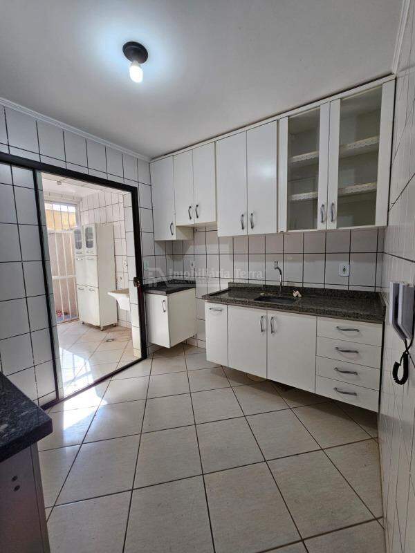 Apartamento com 3 quartos no Vila Aurora em Dourados/MS — foto 3