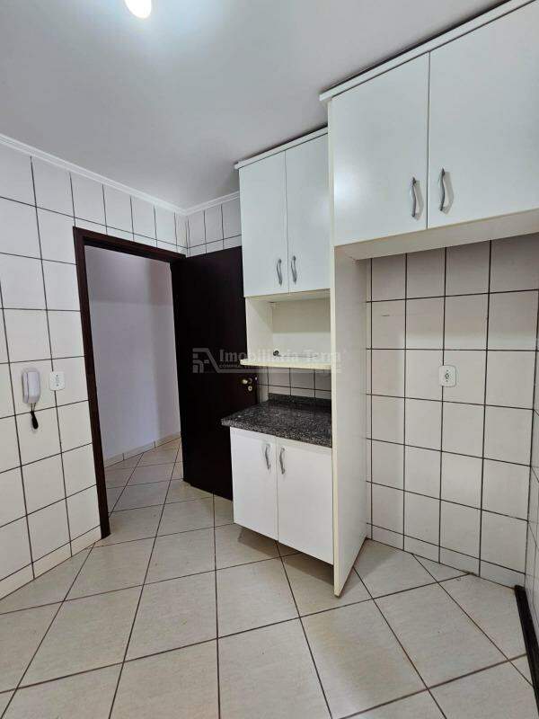Apartamento com 3 quartos no Vila Aurora em Dourados/MS — foto 2