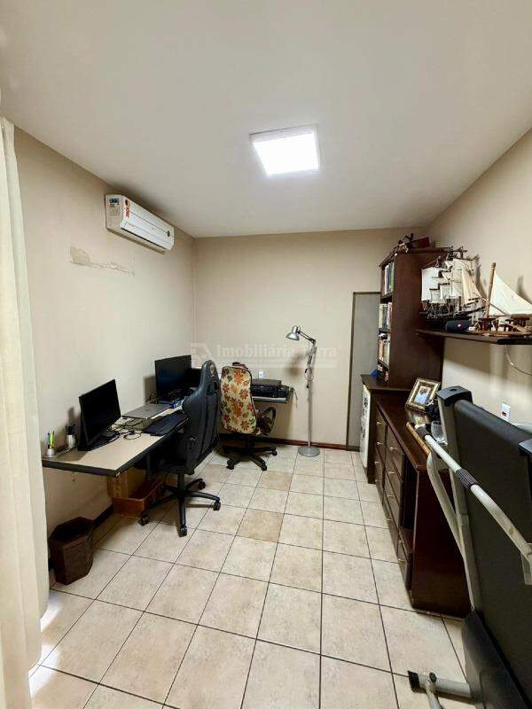 Casa com 3 quartos no COHAB II em Dourados/MS — foto 11