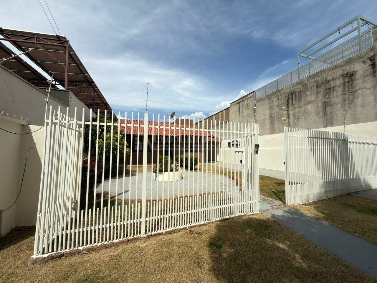 Casa com 3 quartos no Vila Esperança em Dourados/MS — foto 1