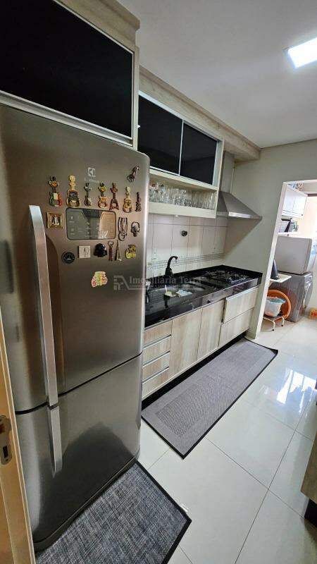 Apartamento com 3 quartos no Parque Alvorada em Dourados/MS — foto 3
