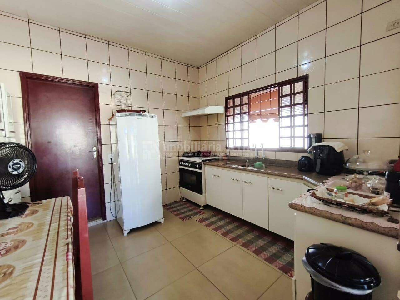 Casa com 4 quartos no Jardim Água Boa em Dourados/MS — foto 4