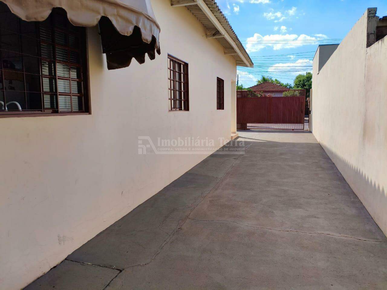 Casa com 4 quartos no Jardim Água Boa em Dourados/MS — foto 2