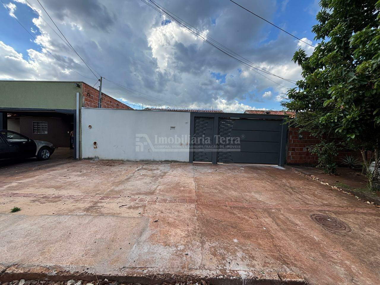 Casa com 2 quartos no Jardim Deoclécio Artuzzi II em Dourados/MS — foto 1