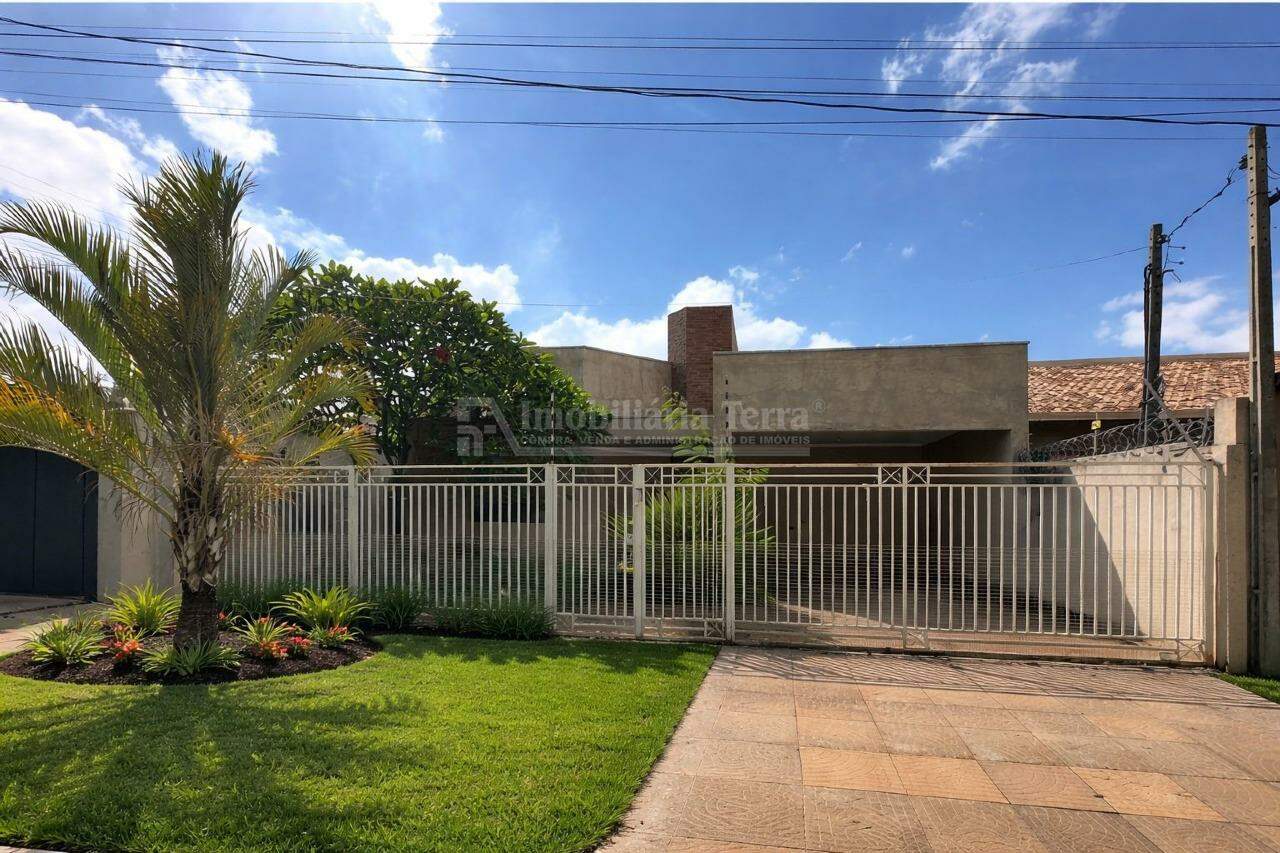 Casa com 3 quartos no Jardim Girassol em Dourados/MS — foto 1
