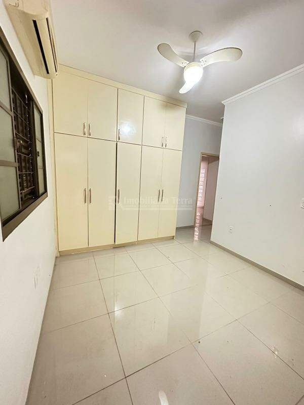 Casa com 3 quartos no Jardim Girassol em Dourados/MS — foto 8