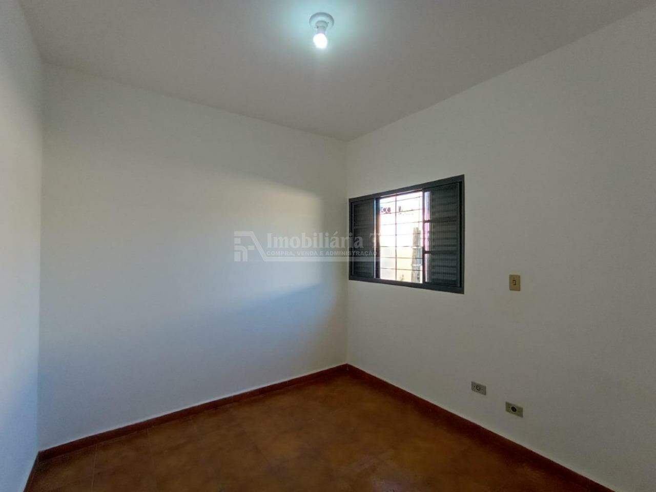 Casa com 3 quartos no BNH III Plano em Dourados/MS — foto 9