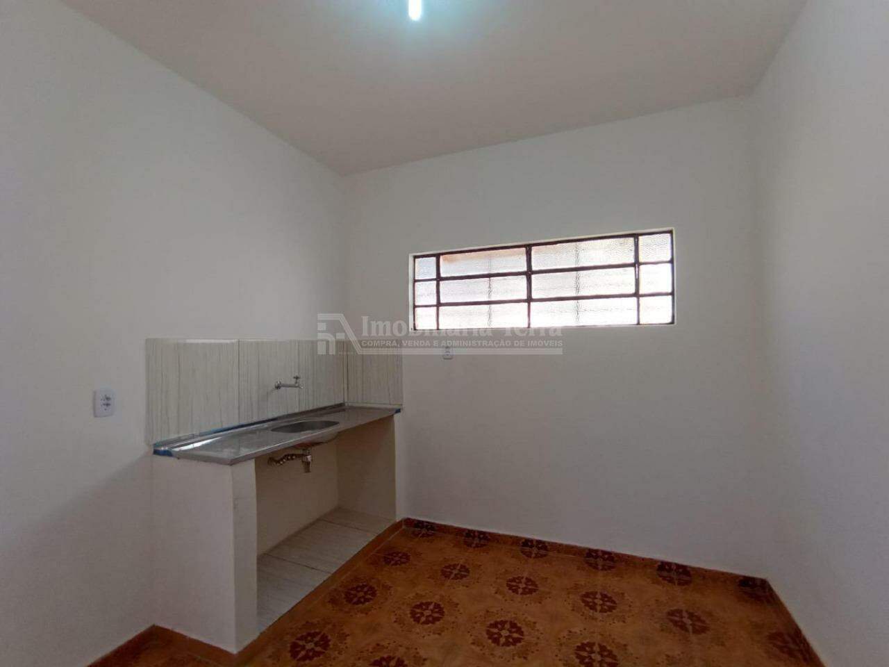 Casa com 3 quartos no BNH III Plano em Dourados/MS — foto 4