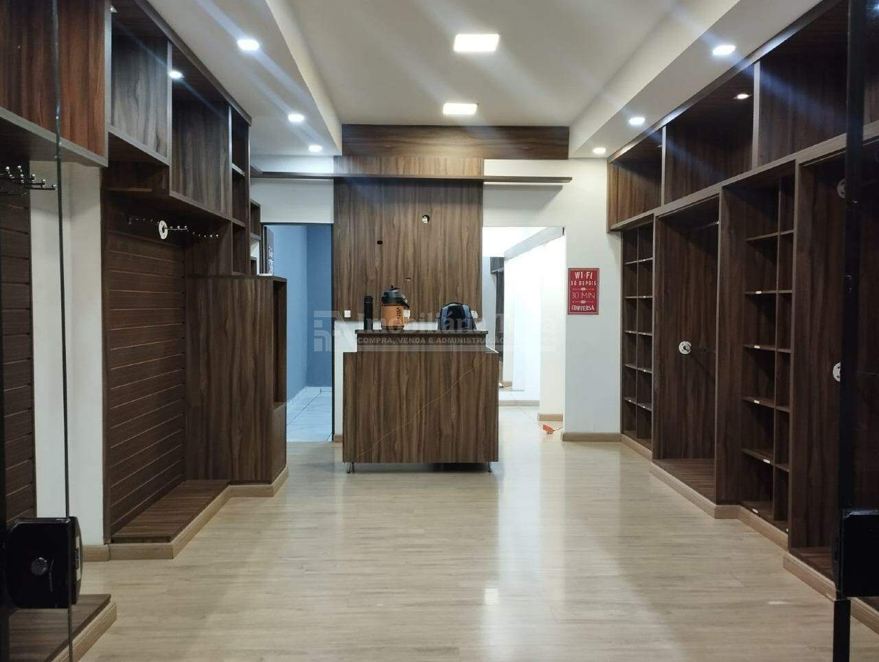Sala Comercial no Conjunto Habitacional Izidro Pedroso em Dourados/MS — foto 3