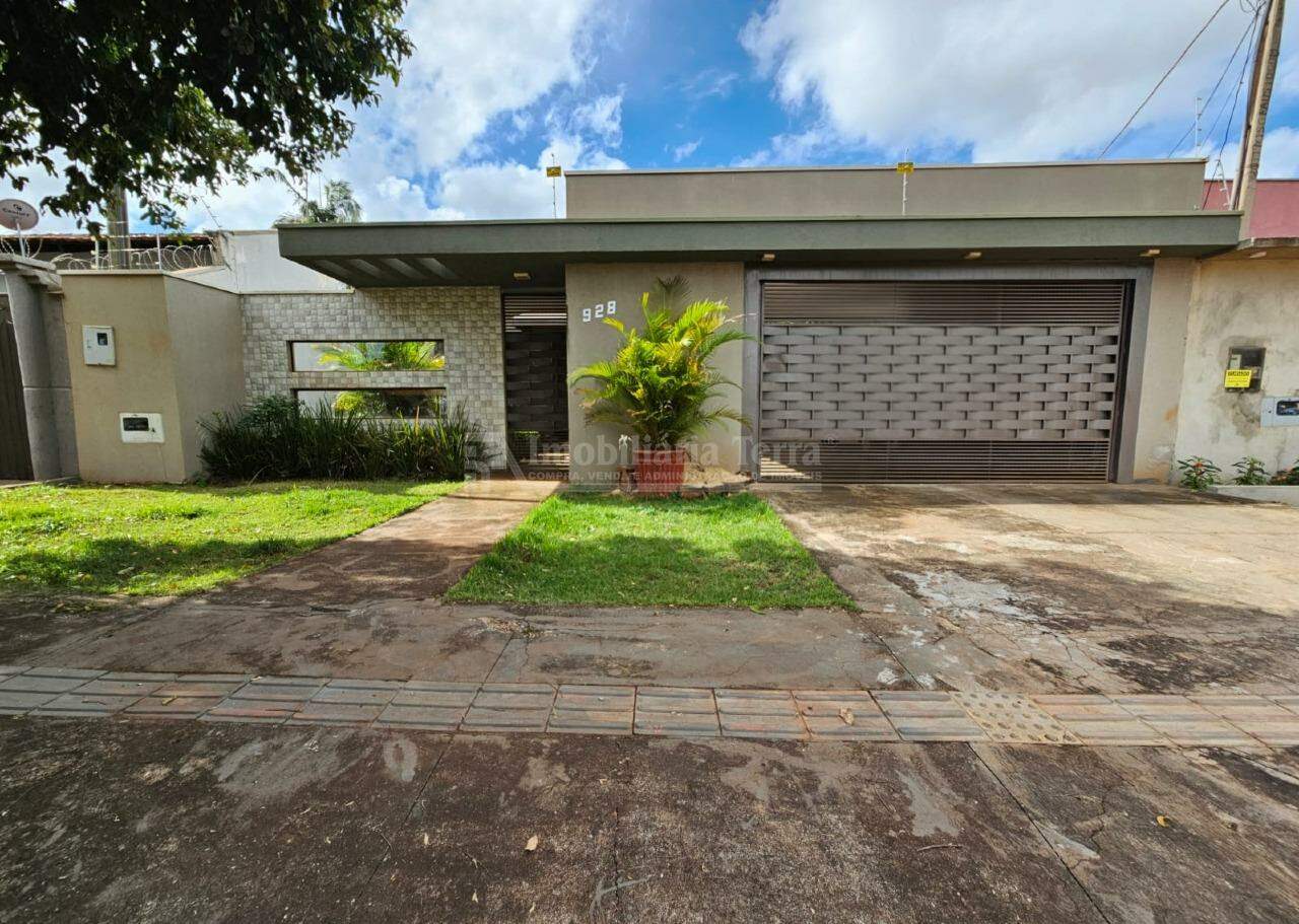 Casa com 3 quartos no Parque Alvorada em Dourados/MS — foto 1