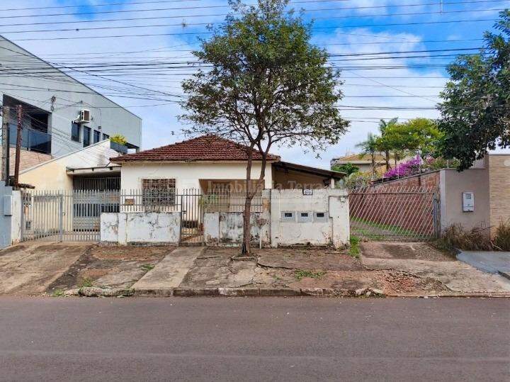 Terreno/Lote com 7 quartos no Centro em Dourados/MS — foto 1