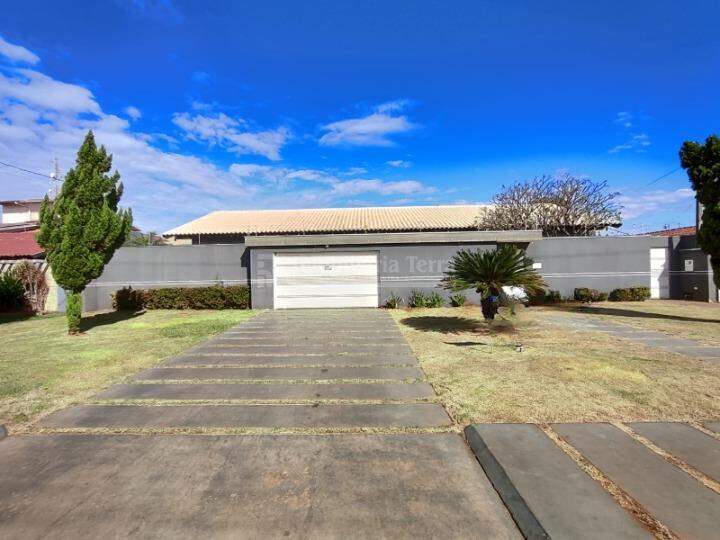 Casa com 3 quartos no Vila Planalto em Dourados/MS — foto 2