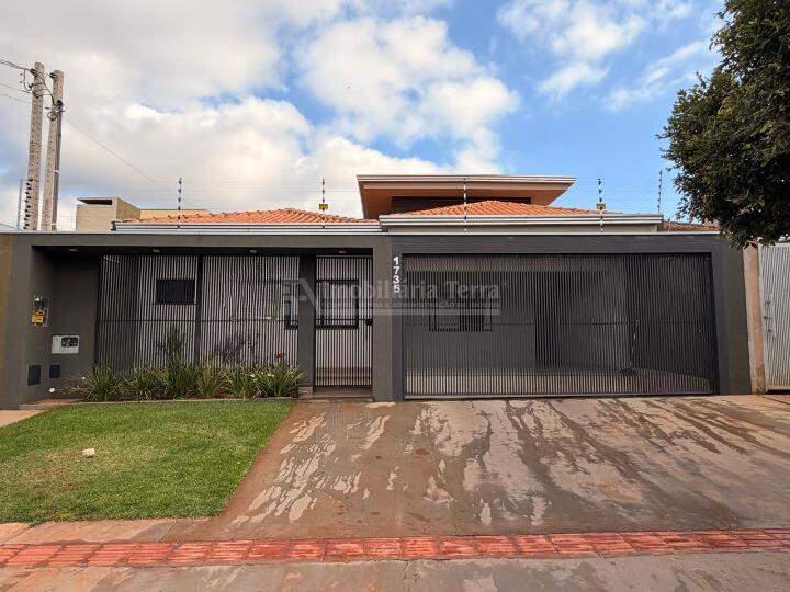 Casa com 3 quartos no Santa Fé em Dourados/MS — foto 1