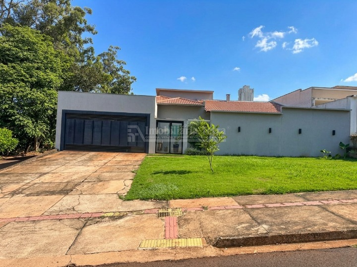 Casa com 3 quartos no Alto das Paineiras em Dourados/MS — foto 1