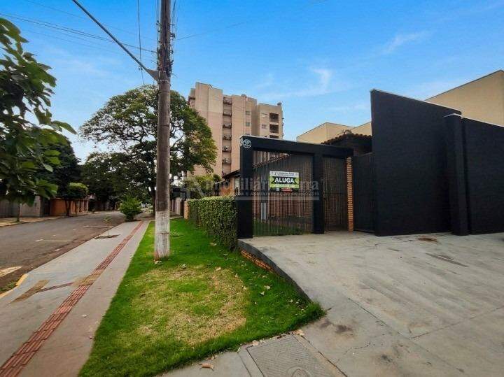 Casa com 4 quartos no Jardim Central em Dourados/MS — foto 2