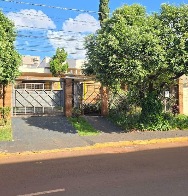 Casa com 3 quartos no Vila Helena em Dourados/MS — foto 2