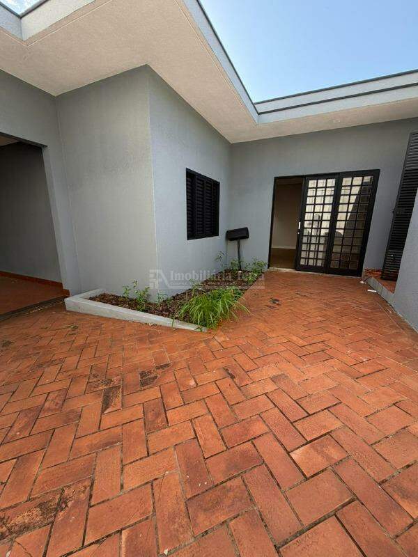 Casa com 3 quartos no BNH III Plano em Dourados/MS — foto 3