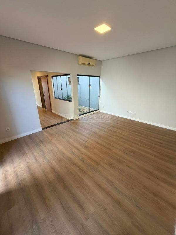 Casa com 3 quartos no BNH III Plano em Dourados/MS — foto 4