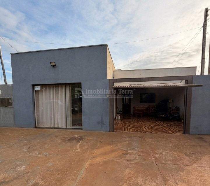 Casa com 4 quartos no Centro em Dourados/MS — foto 1