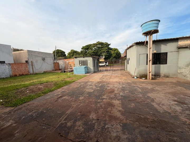 Casa com 4 quartos no Centro em Dourados/MS — foto 10
