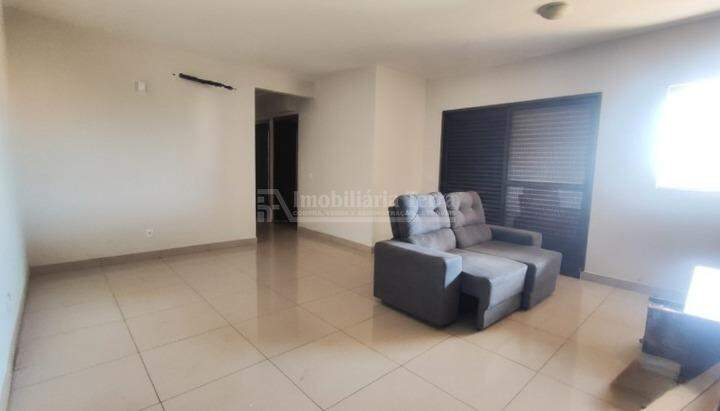 Apartamento com 3 quartos no Jardim Tropical em Dourados/MS — foto 4
